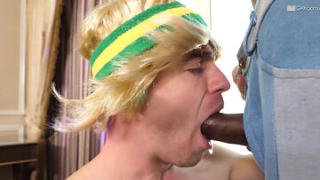 Disco lovers are cosplaying and having interracial fun