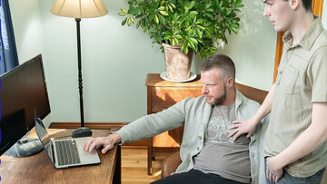 Muscular blonde manager fucks the new guy on his first day at the office