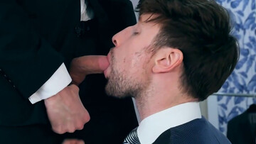 Bareback anal hookup between sexy Drew Dixon and Franky Fox