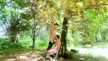 Wood in the woods: Jonas Matt and Sebas Gold