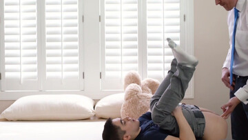 Eli Lincoln lets Legrand Wolf punish his twink hole
