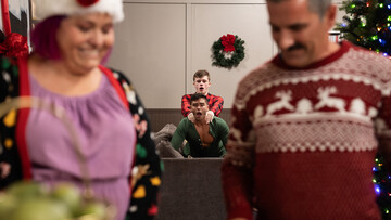 Skinny lovers fuck on the couch on Christmas eve
