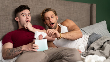 Muscular hunk gets caught by how wife when he fucks gay ass