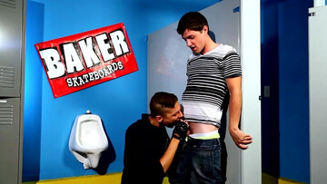 Horny lads use the locker room as their playground for gay kinks