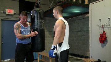 Hunky lad with a nice torso is fucked by an athlete