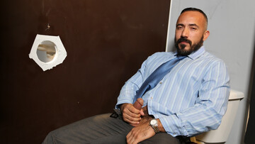 DILFs try glory hole kinks in a mutual play in front of the camera