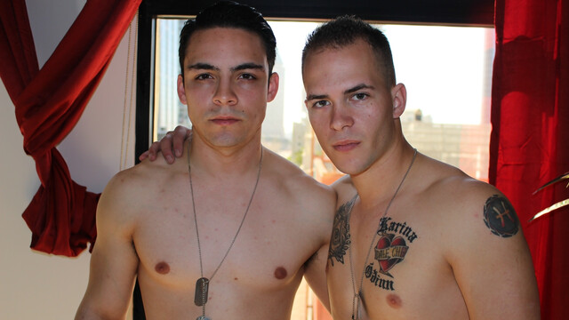 Richard Buldger and Rix doing it on the bed with no condom