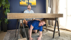 Skinny twinks is getting two cocks under the table