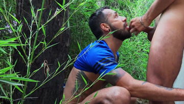 Outdoor passion session with two horny dudes